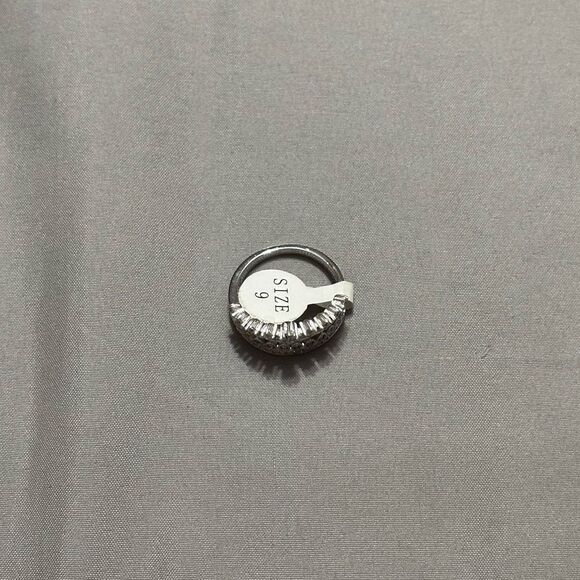 Fragrant Jewels Queen of Diamonds Ring Size 9 - Picture 2 of 3